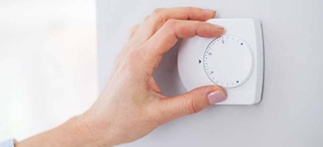 Top tips to save electric bills during the energy crisis